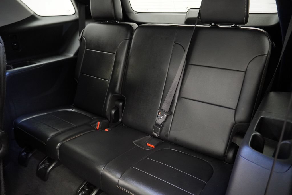 Used 2018 Chevrolet Traverse Premier w/ Redline Edition AWD/4WD image 14