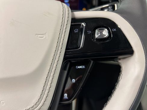 New 2026 Lincoln Aviator AWD image 18