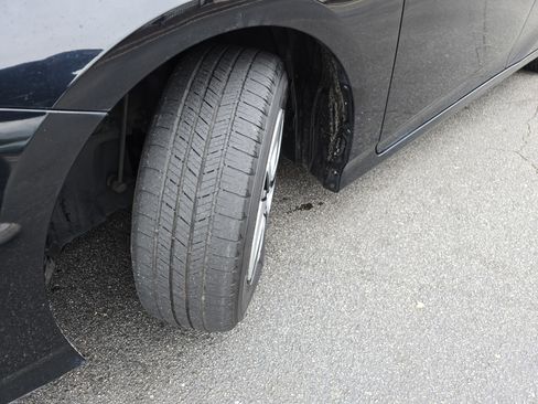 Used 2016 Toyota Prius Three image 34