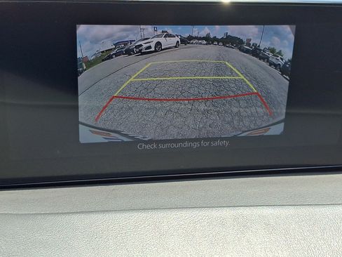 Used 2019 MAZDA MAZDA3 Sedan w/ Preferred Package FWD image 17