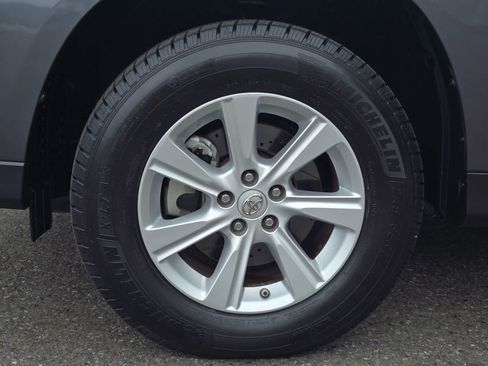 Used 2011 Toyota Highlander SE w/ Tow Pkg AWD/4WD image 8