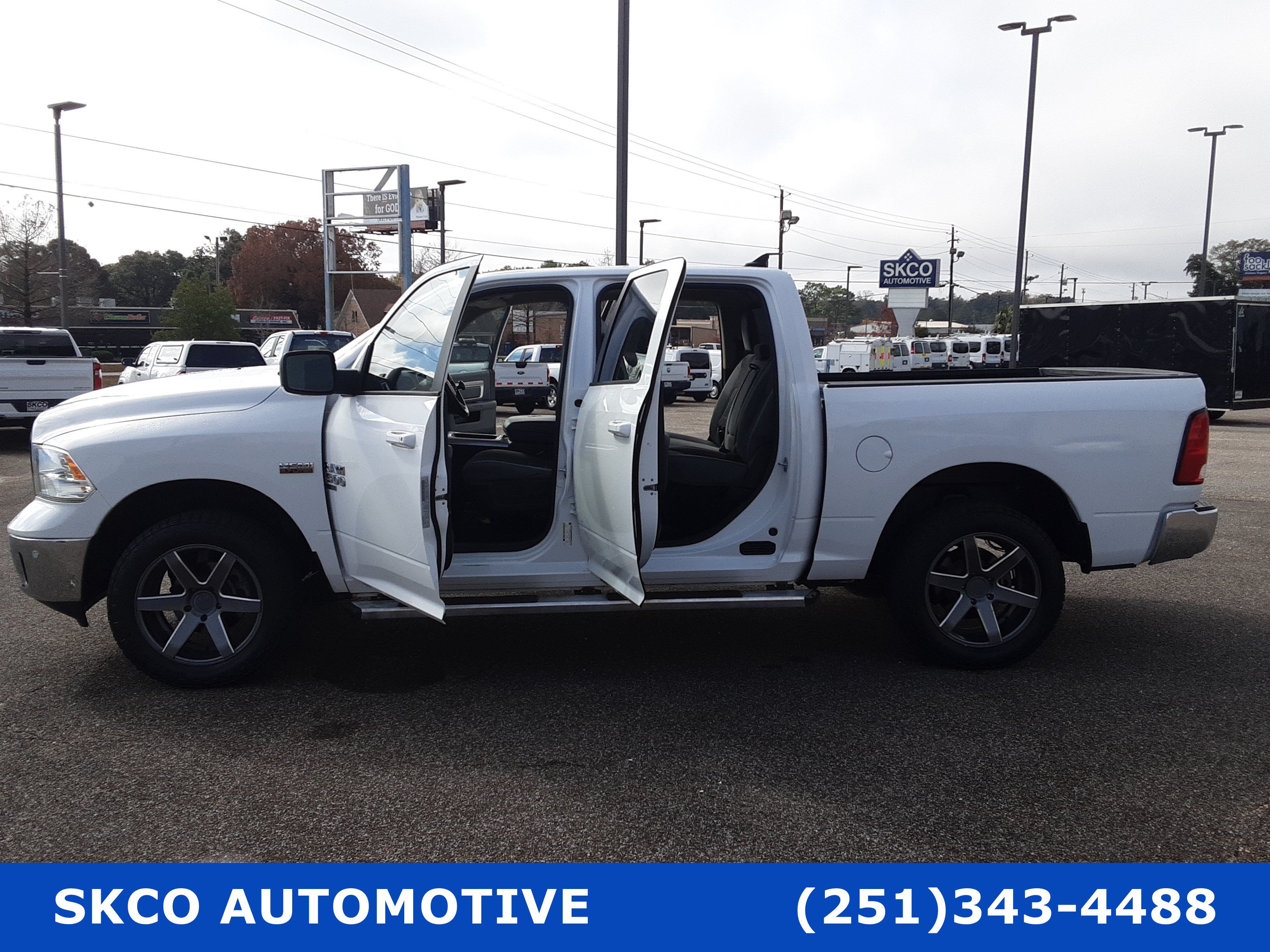 Used 2019 RAM 1500 Big Horn AWD/4WD image 30