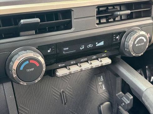 Certified 2025 Toyota Tacoma SR5 AWD/4WD image 53