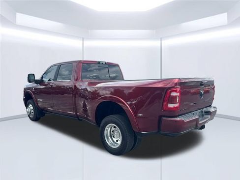 Used 2024 RAM 3500 Limited w/ Towing Technology Group AWD/4WD image 8