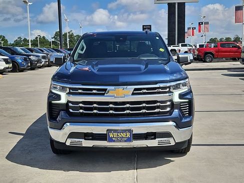 Used 2022 Chevrolet Silverado 1500 LTZ w/ LTZ Convenience Package II AWD/4WD image 6