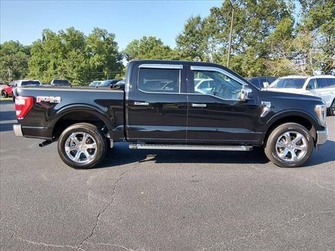 Used 2022 Ford F150 Lariat w/ Equipment Group 502A High AWD/4WD image 3
