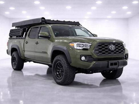 Used 2022 Toyota Tacoma TRD Off-Road w/ Technology Package image 7
