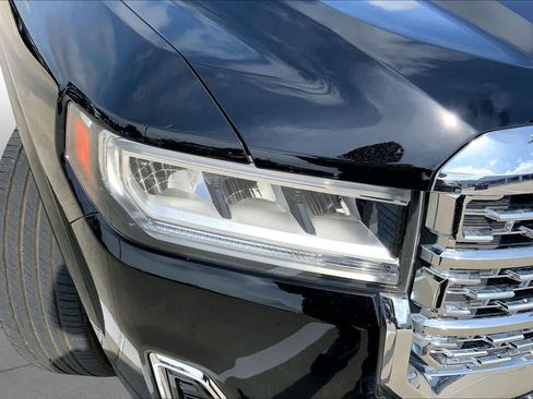 Used 2021 GMC Acadia Denali w/ Denali Technology Package FWD image 27
