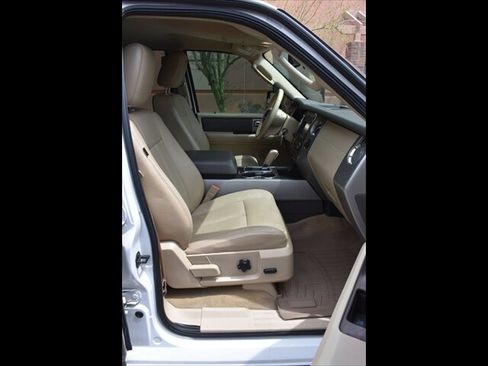 Used 2013 Ford Expedition EL XLT image 37