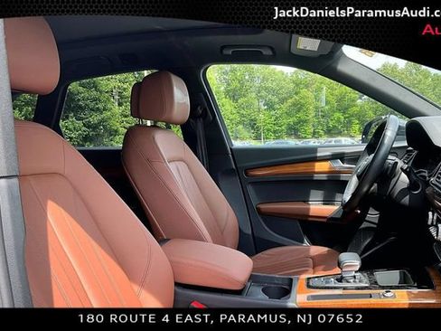 Certified 2023 Audi Q5 2.0T Premium w/ Convenience Package AWD/4WD image 7