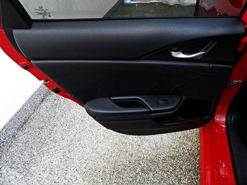 Used 2020 Honda Civic Sport image 9