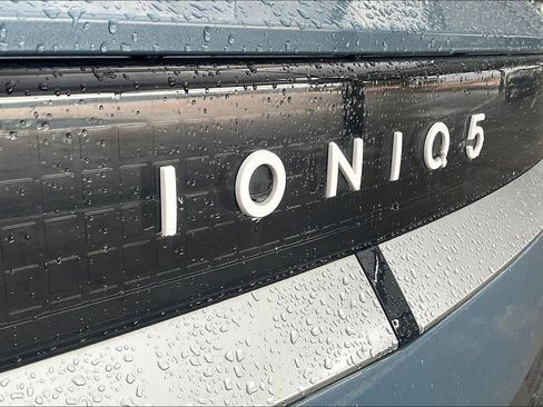 Certified 2024 Hyundai Ioniq 5 SEL RWD image 9