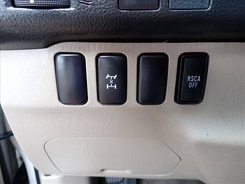 Used 2007 Toyota 4Runner SR5 AWD/4WD image 15