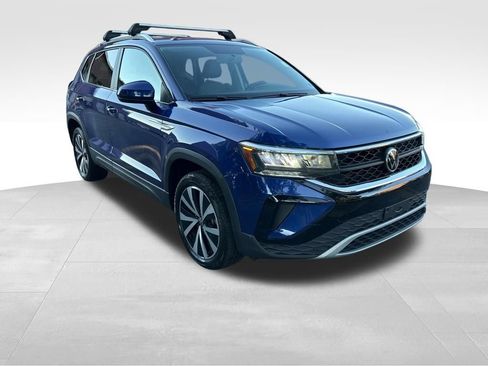 Used 2022 Volkswagen Taos SE AWD/4WD image 7