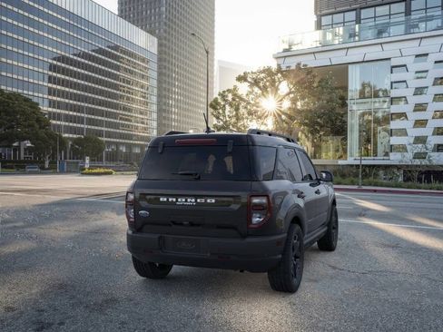 Used 2024 Ford Bronco Sport Outer Banks w/ Tech Package AWD/4WD image 10
