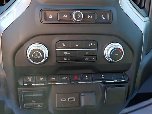 Certified 2024 GMC Sierra 2500 Pro image 25