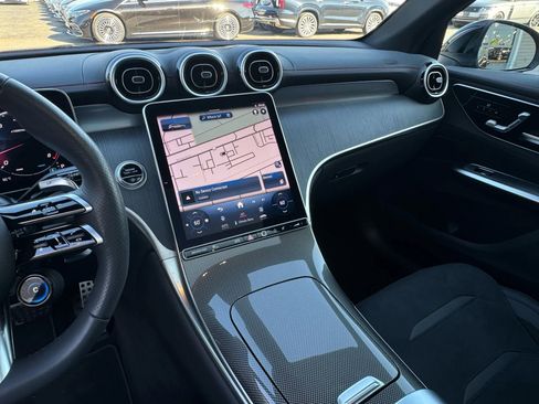 Used 2024 Mercedes-Benz GLC 43 AMG 4MATIC image 22