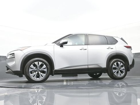 Used 2022 Nissan Rogue SV FWD image 41