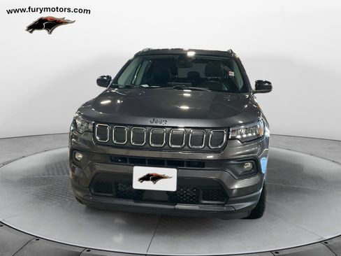 Used 2022 Jeep Compass Latitude image 8