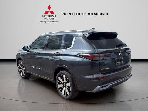 New 2026 Mitsubishi Outlander SEL image 7