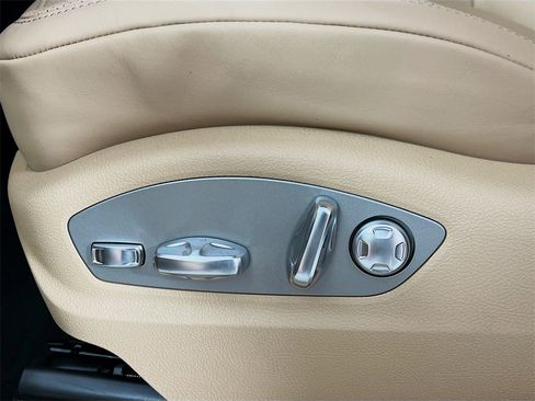 New 2026 Porsche Macan image 22