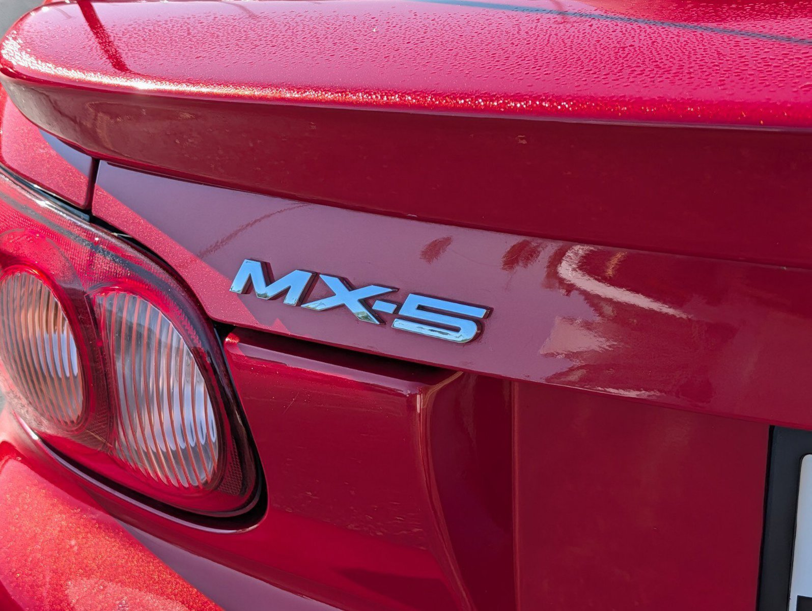 Used 2005 MAZDA MX-5 Miata MAZDASPEED RWD image 13