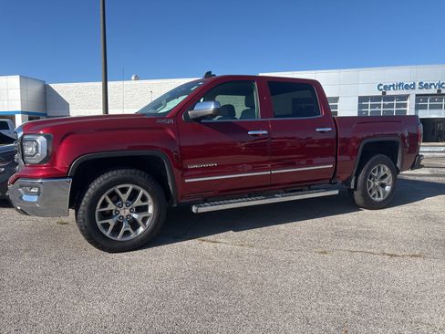 Used 2018 GMC Sierra 1500 SLT w/ SLT Premium Package image 4