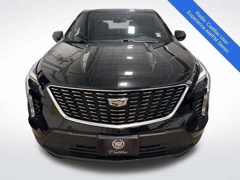 Used 2023 Cadillac XT4 Luxury image 2