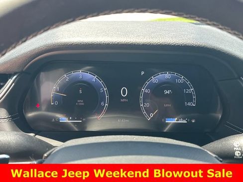 Used 2025 Jeep Grand Cherokee Laredo X RWD image 17