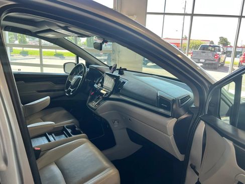 Used 2018 Honda Odyssey EX-L image 23