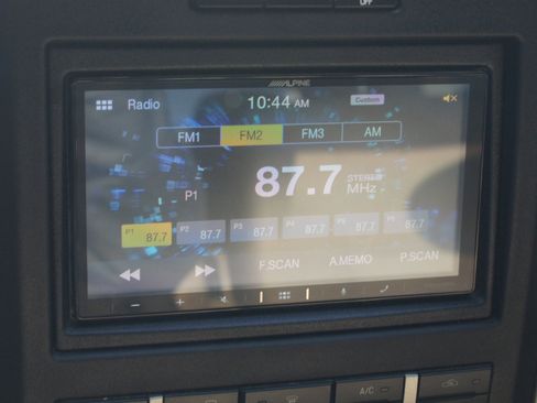 Used 2010 Ford F150 XLT image 6