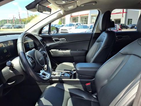 Used 2024 Kia Sportage EX FWD image 5