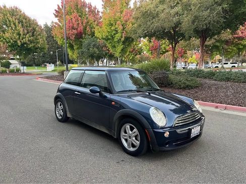 Used 2006 MINI Cooper Hardtop image 2