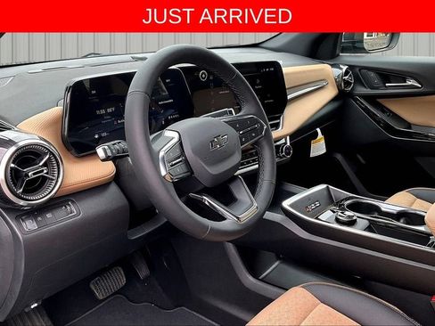New 2026 Chevrolet Equinox ACTIV FWD image 3