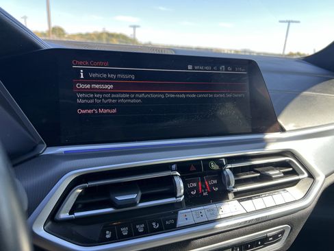 Used 2023 BMW X5 M50i w/ Executive Package image 25