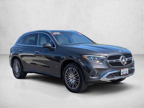 Certified 2026 Mercedes-Benz GLC 300 image 3