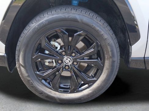 Certified 2025 Toyota RAV4 SE AWD/4WD image 28