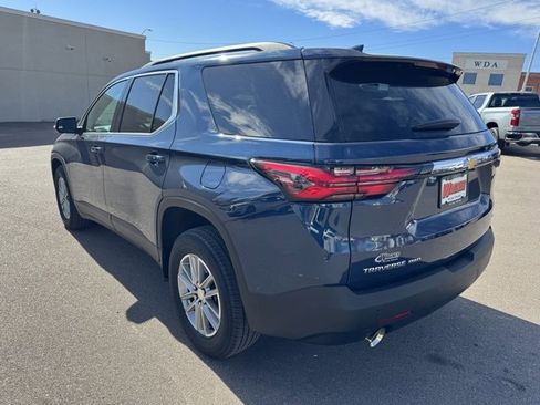 Used 2023 Chevrolet Traverse LT image 5