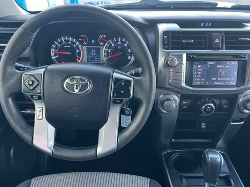 Used 2016 Toyota 4Runner SR5 AWD/4WD image 11