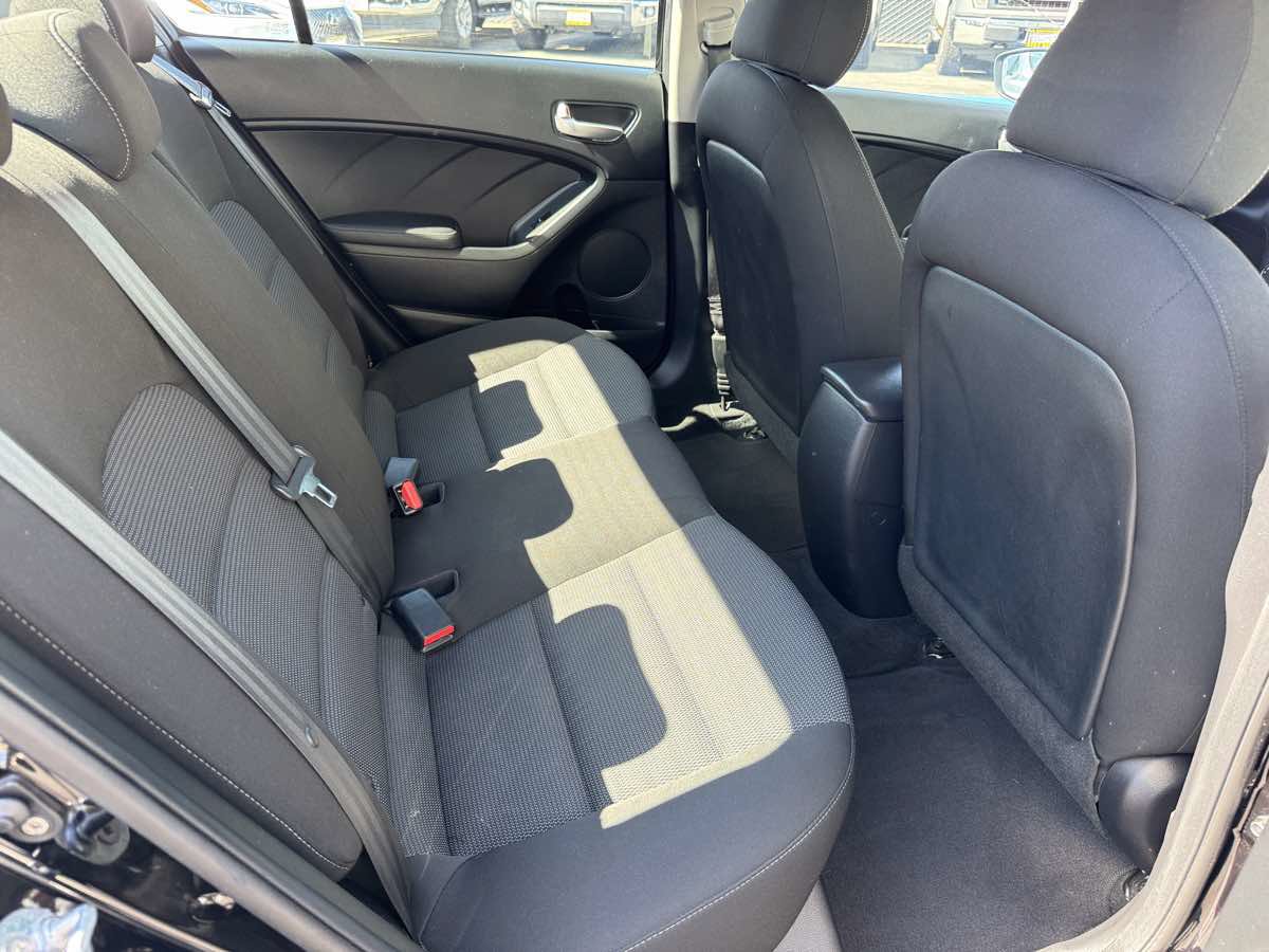 Used 2017 Kia Forte LX FWD image 15