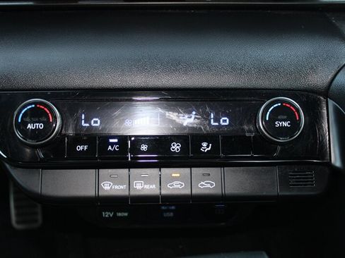 Used 2025 Hyundai Elantra Sport FWD image 25