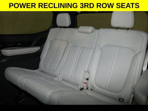 Used 2026 Jeep Grand Wagoneer Summit AWD/4WD image 15