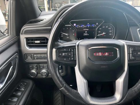 Used 2021 GMC Yukon SLT w/ SLT Luxury Plus Package AWD/4WD image 18