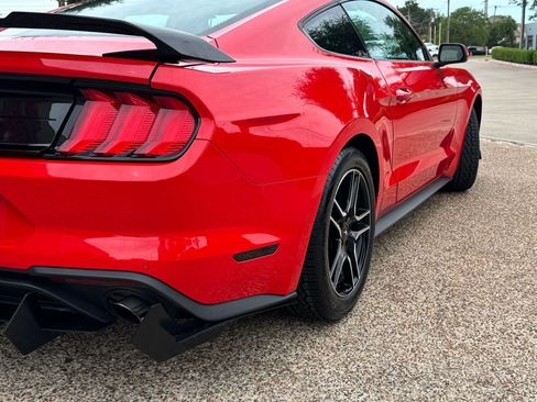 Used 2023 Ford Mustang Premium image 4