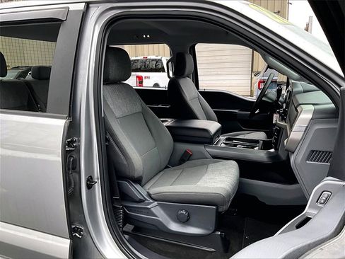 Used 2022 Ford F150 XLT w/ XTR Package image 11