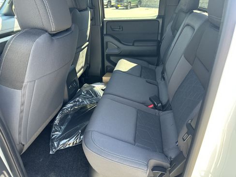 New 2026 Nissan Frontier SV w/ SV Convenience Package AWD/4WD image 26
