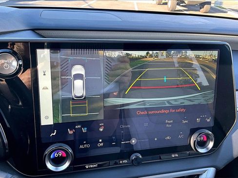 Used 2024 Lexus RX 450h AWD w/ Luxury Package image 10