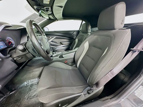 Used 2016 Chevrolet Camaro LT RWD image 20