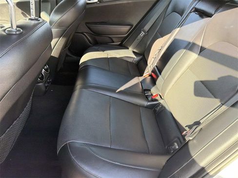 Used 2019 Kia Stinger image 19