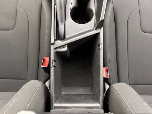 Used 2024 Hyundai Elantra SEL image 21